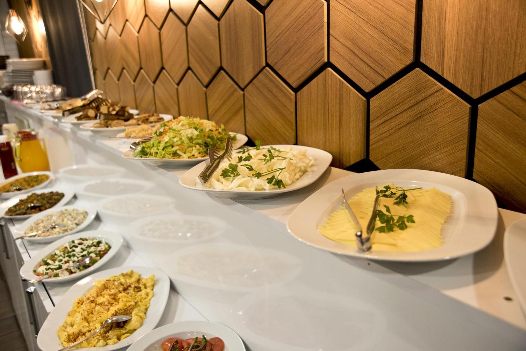 Nova City Hotel Истанбул Екстериор снимка