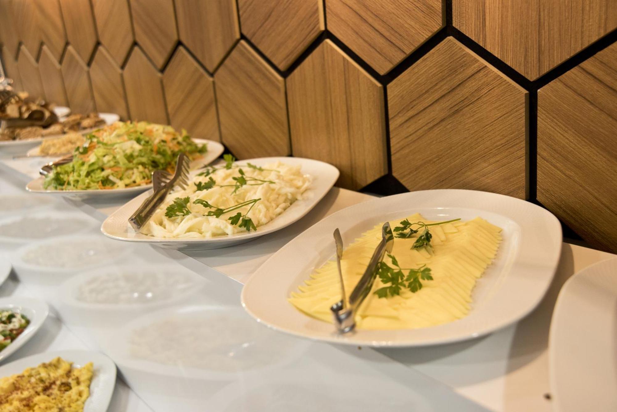 Nova City Hotel Истанбул Екстериор снимка